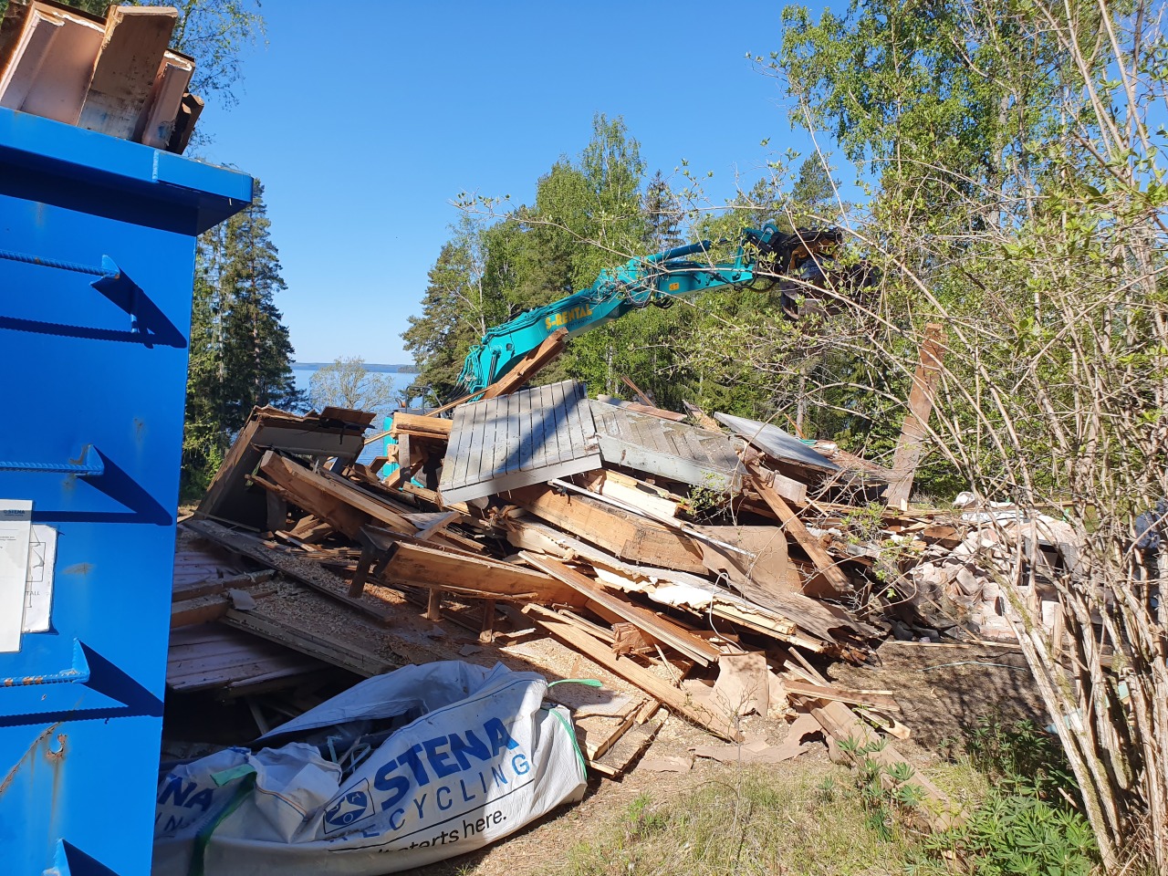 Selektiv rivning av byggnad